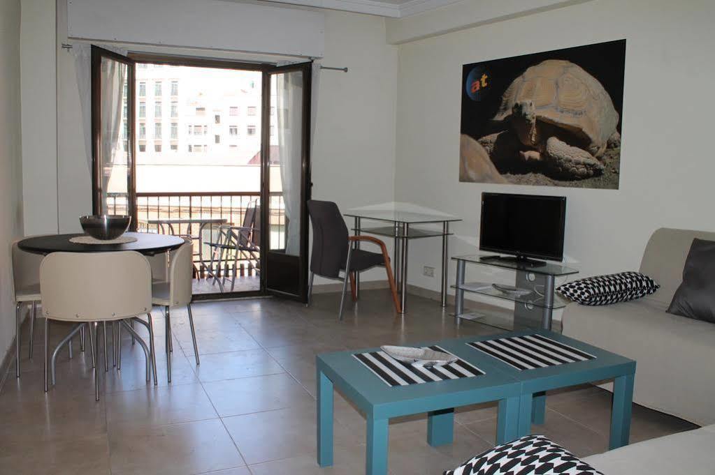 Apartamentos Rialto Madrid Eksteriør billede