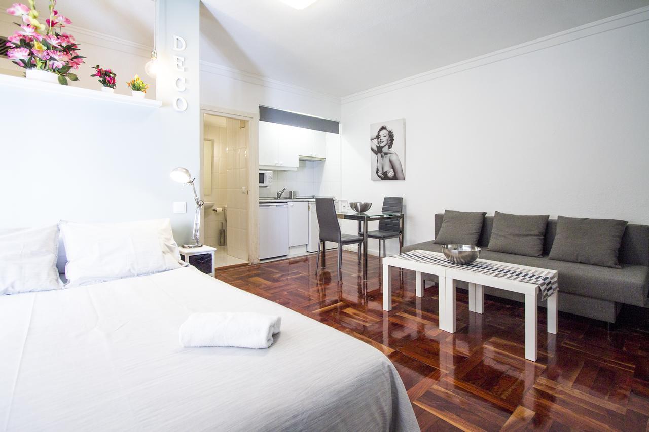 Apartamentos Rialto Madrid Eksteriør billede
