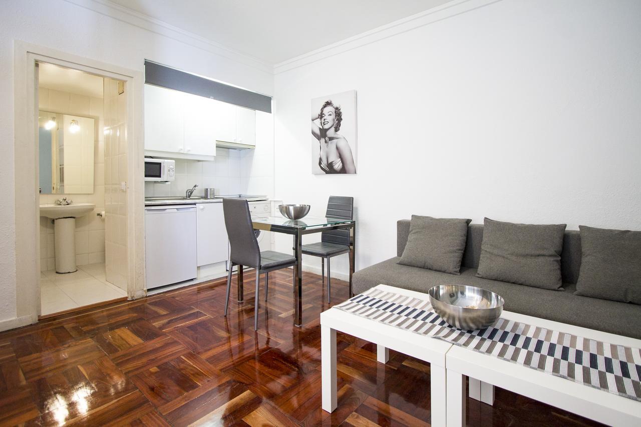 Apartamentos Rialto Madrid Eksteriør billede